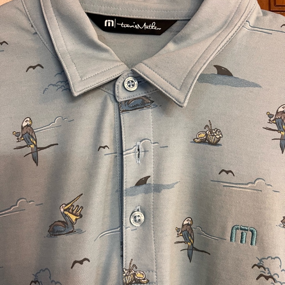 Travis Mathew Blue Seagull Polo Shirt Men’s Medium - Picture 2 of 3
